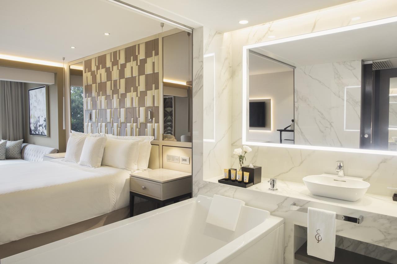 Suite with Pool View