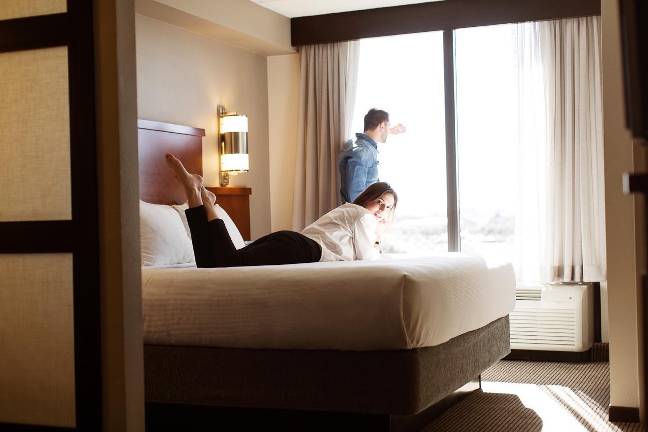 King Room with Sofa Bed
