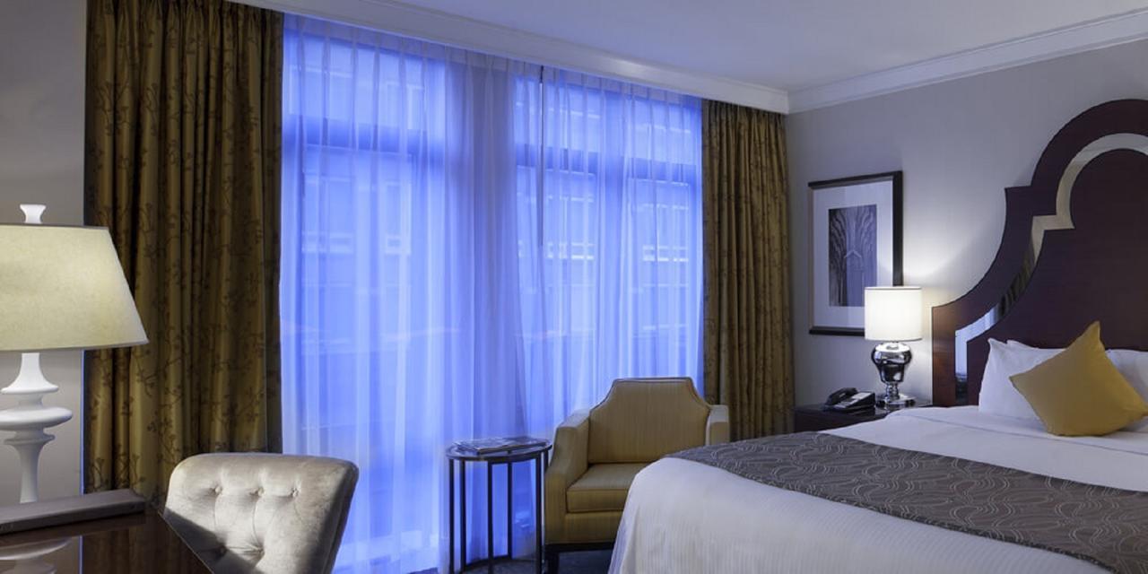 Classique Boutique Room,645393846:JPEG