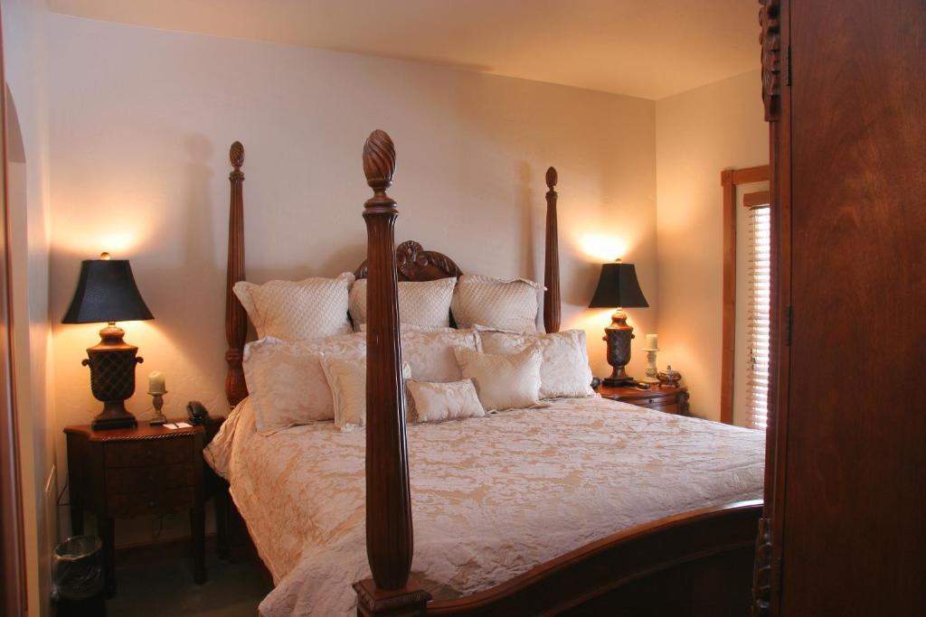 Three-Bedroom Suite - Non-Smoking