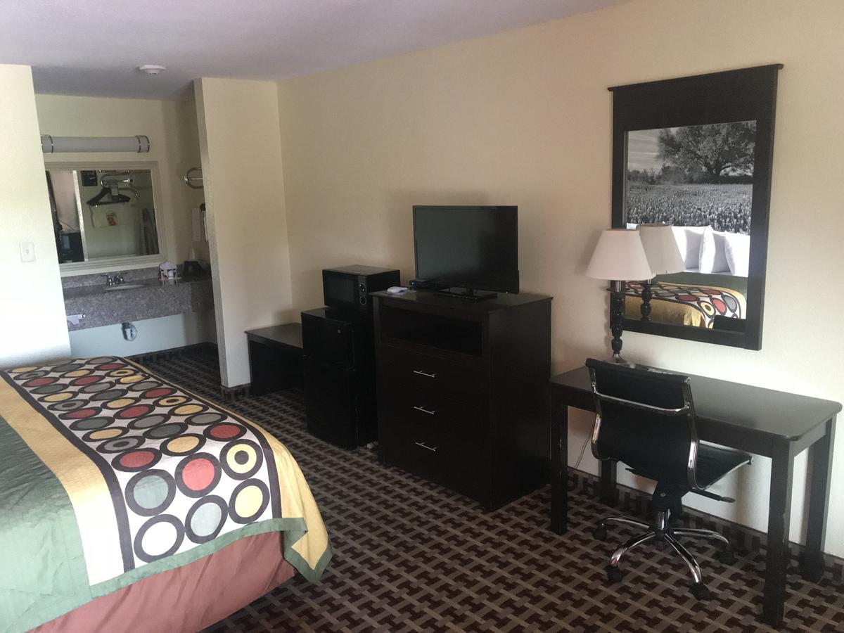 King Room with Sofa Bed - Smoking
