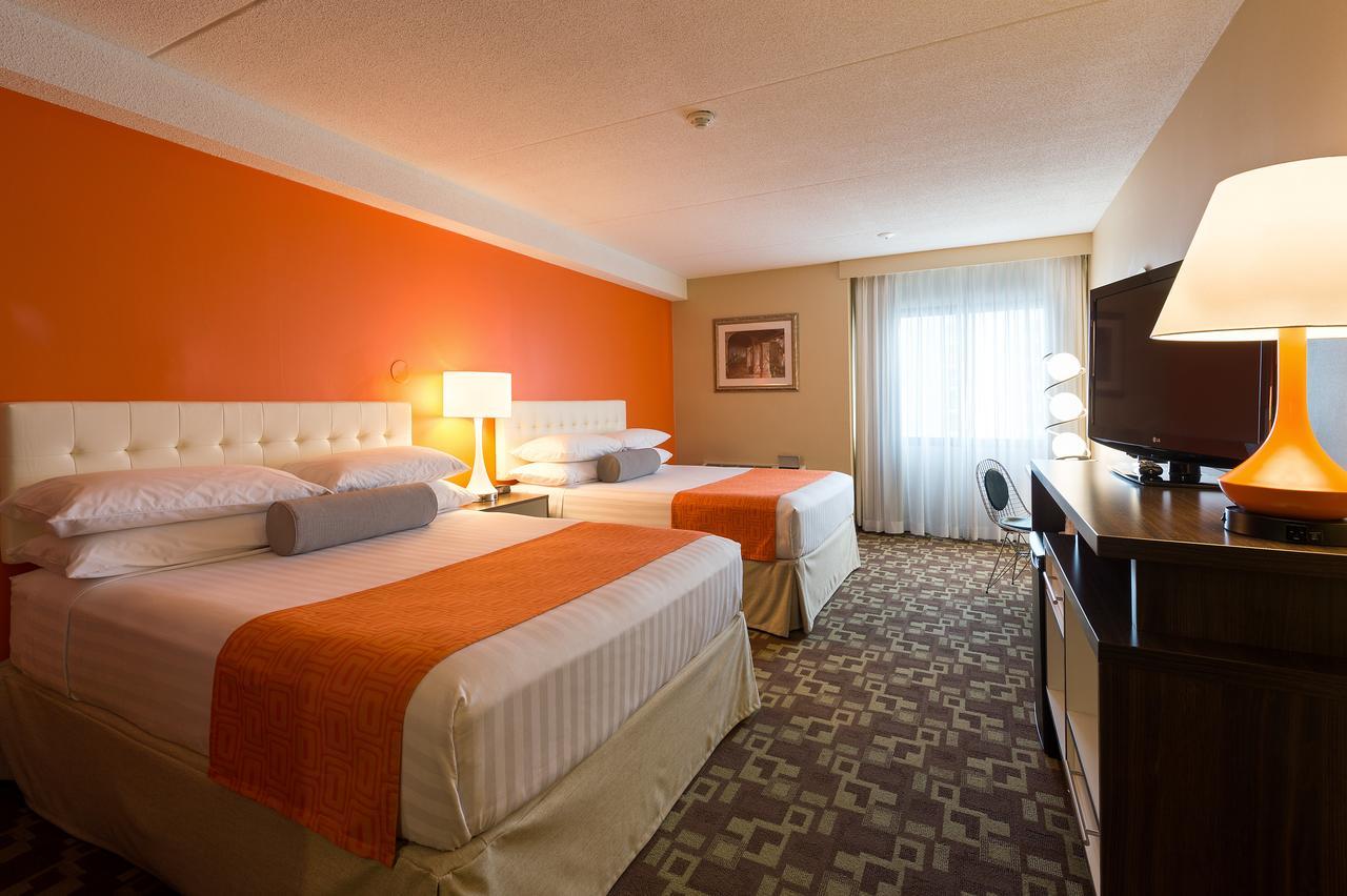 Balcony Queen Room with Two Queen Beds - Non-Smoking