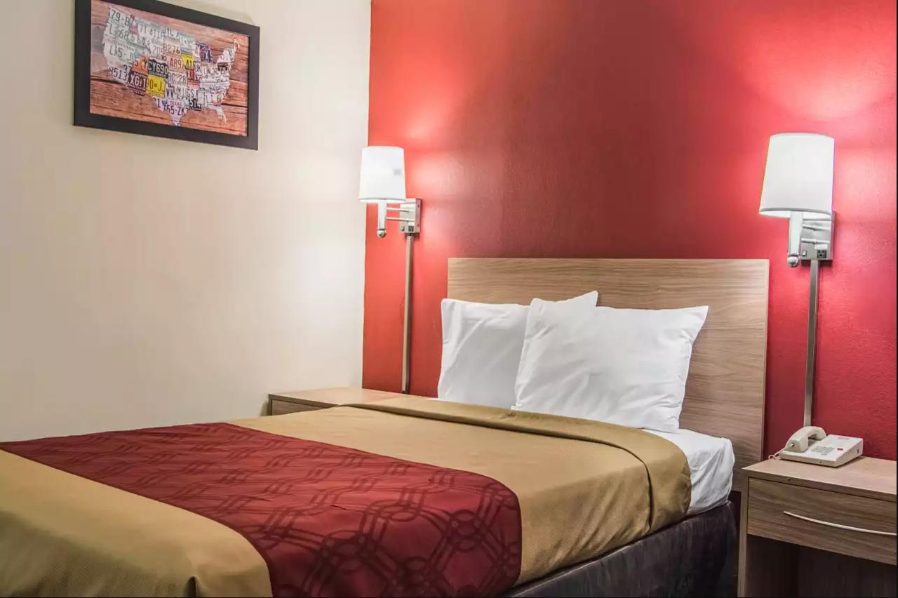 Deluxe Double Room with Two Double Beds - Non-Smoking