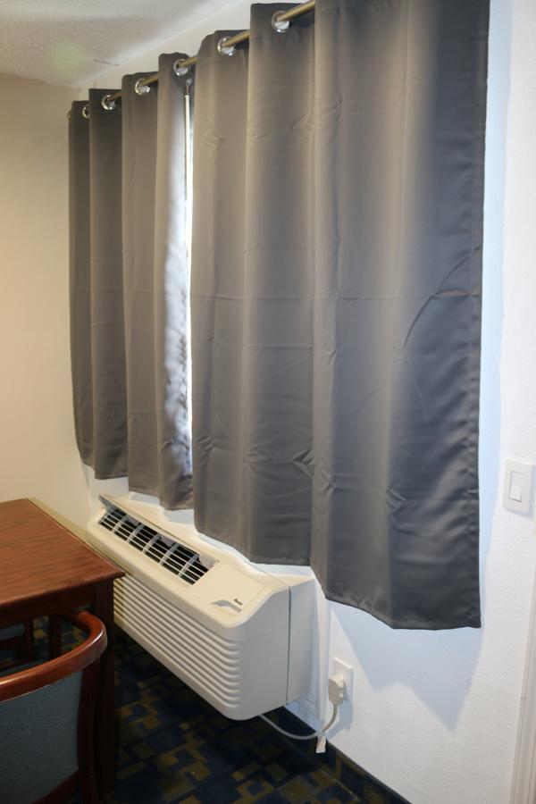 King Room - Non-Smoking