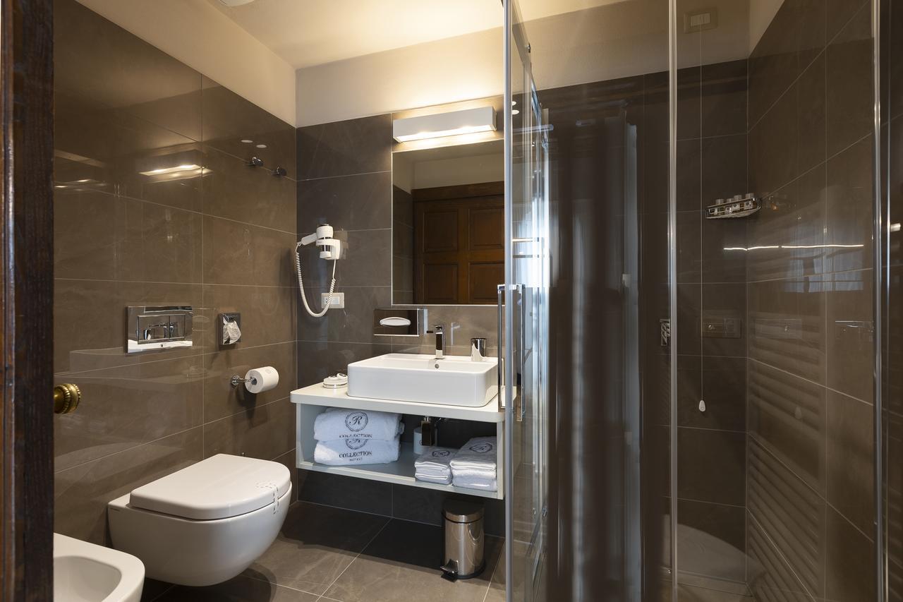 Suite with Lake View