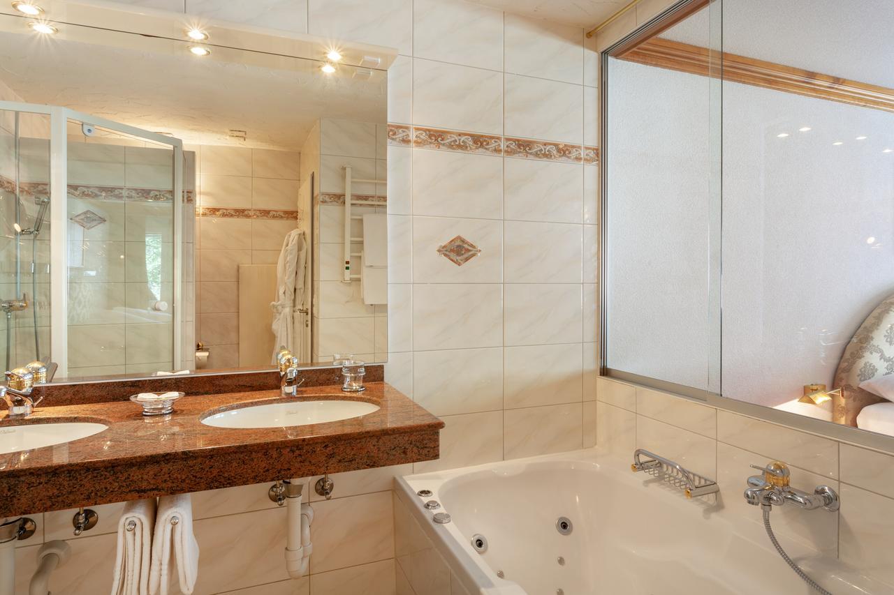 Suite with Matterhorn View,669776925:JPEG