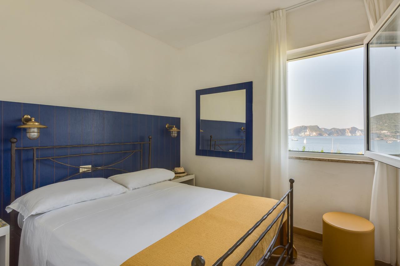 Economy Double Room with Sea View