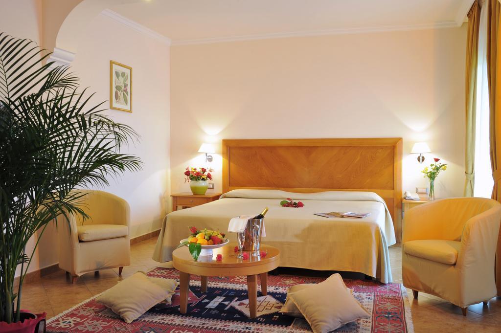 Suite with Spa Access