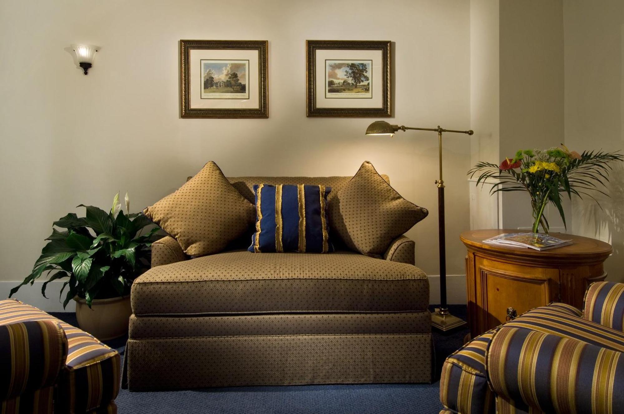 Junior Suite with Garden View
