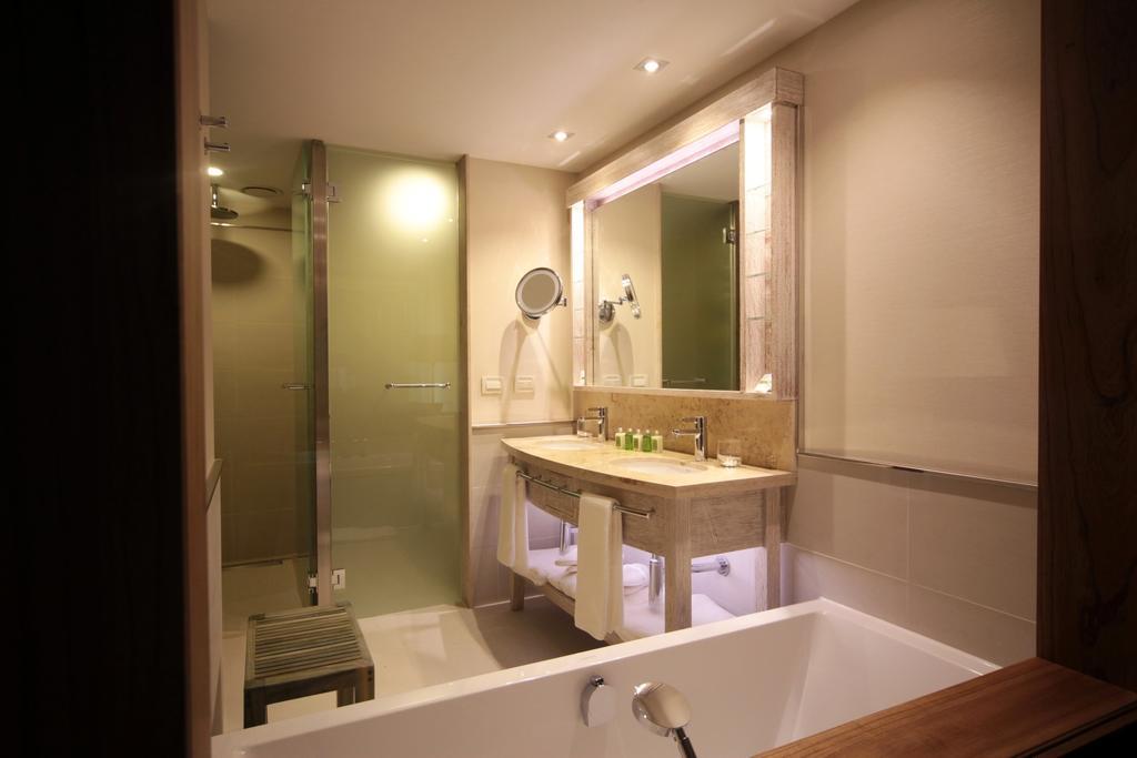 Superior Double or Twin Room with Sea View