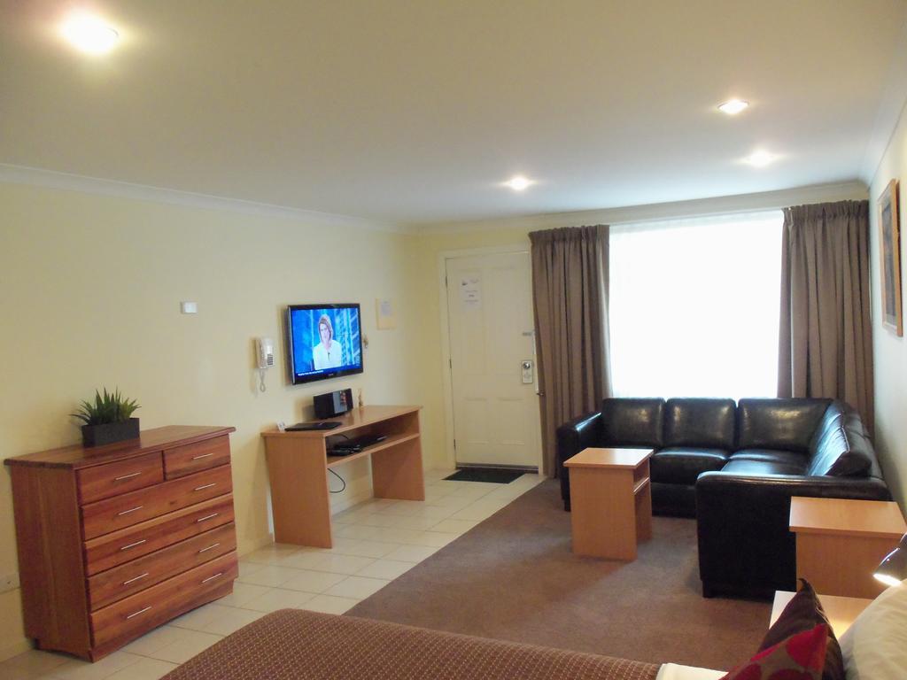 Executive Studio,1373574722:JPEG