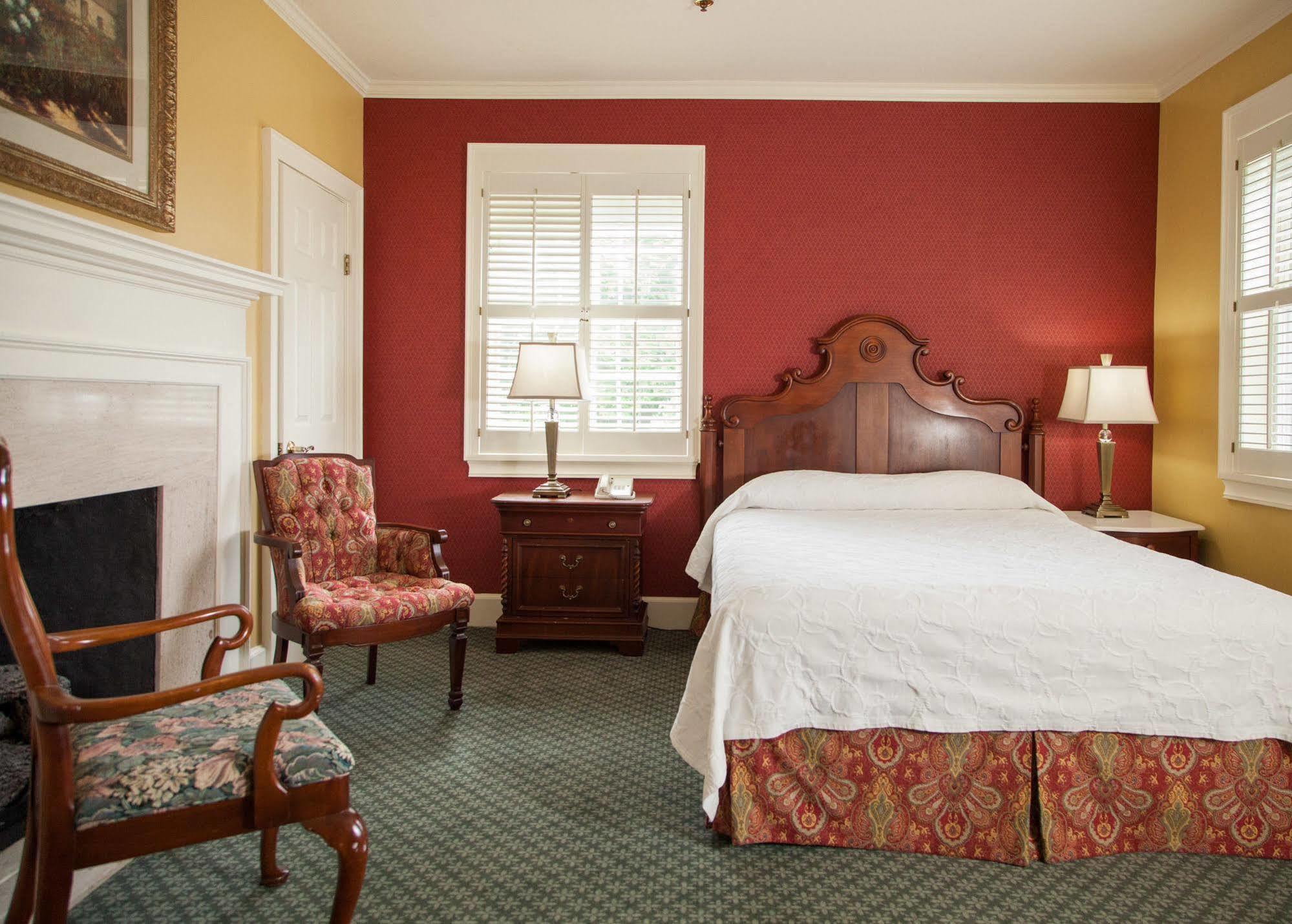 Queen Room with Harbour View