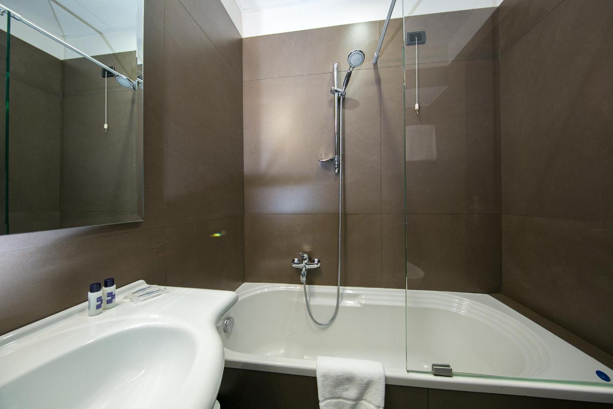 Superior Twin Room with Balcony