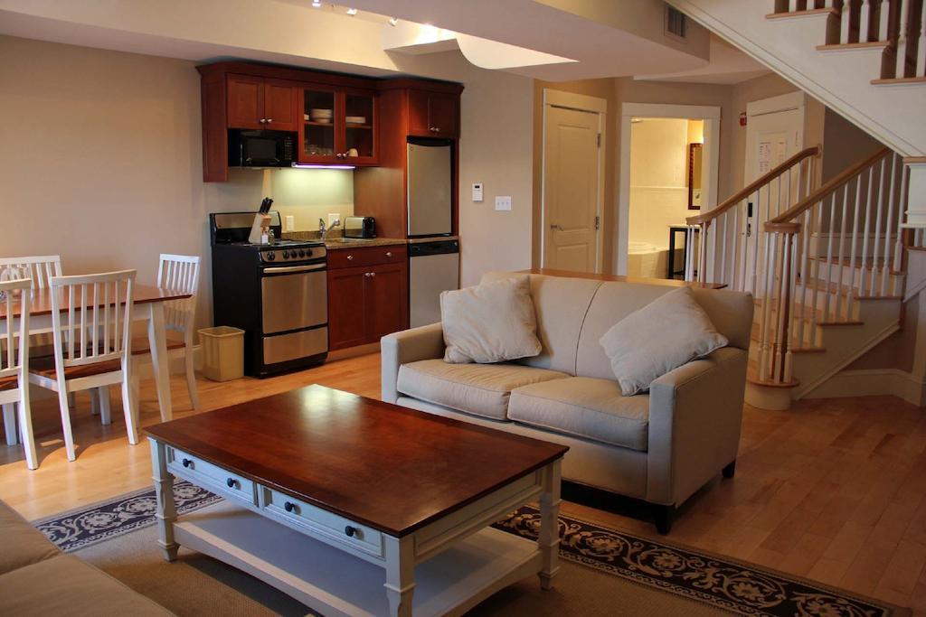 Superior King Suite