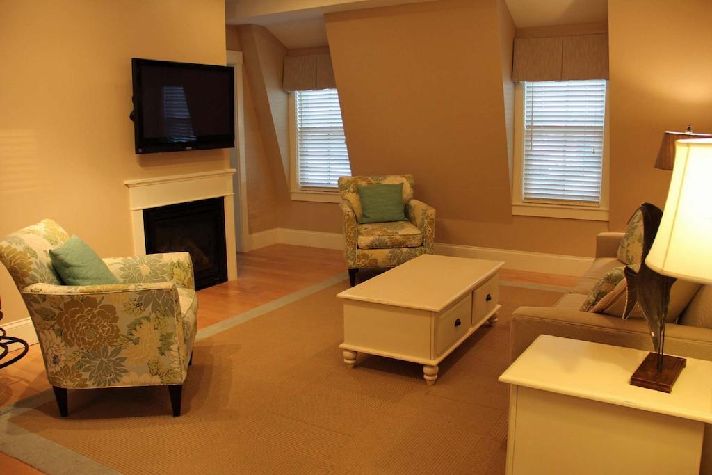 King Suite with Ocean View