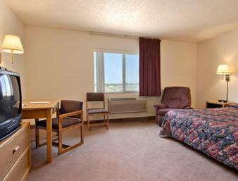 King Room - Mobility Access/Non-Smoking,686681298:JPEG