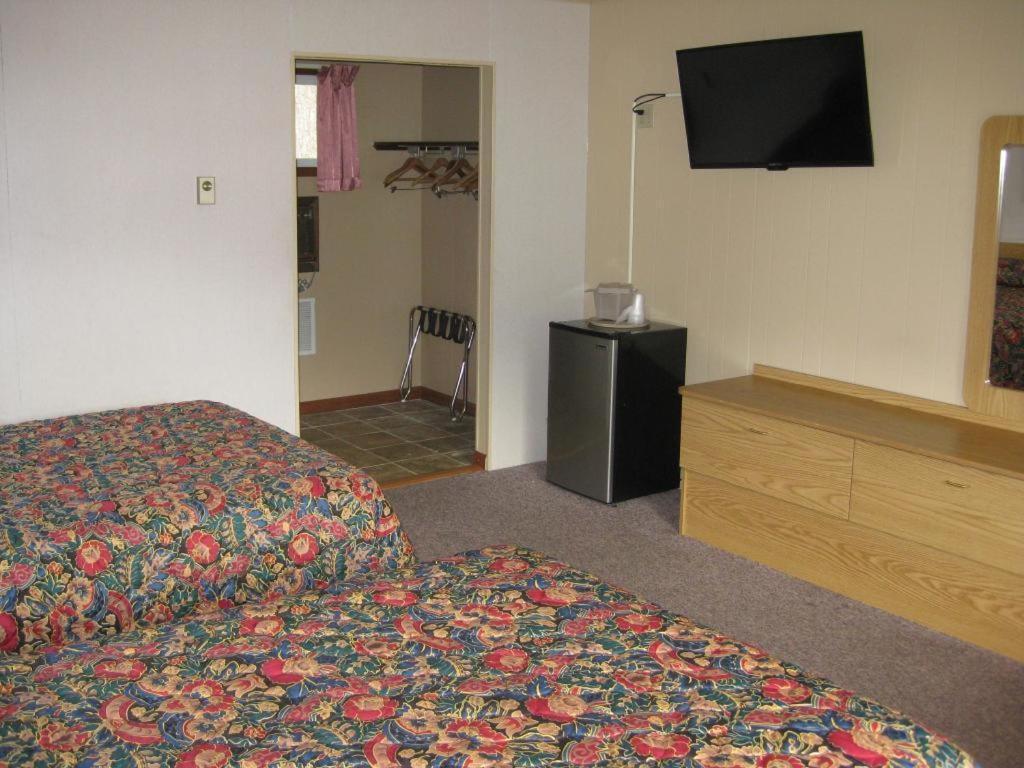 Quadruple Room with Brook View