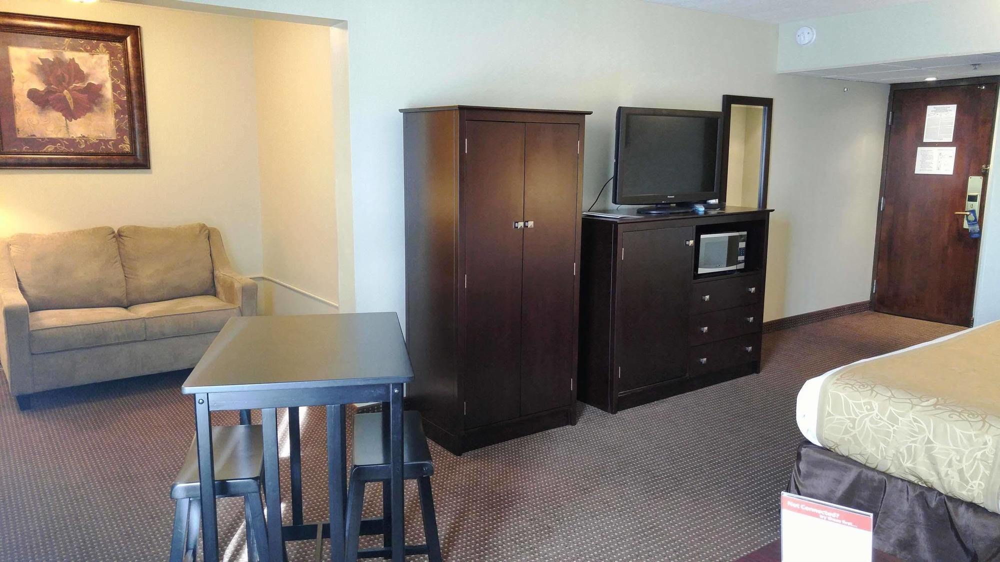 Junior Suite - Non-Smoking
