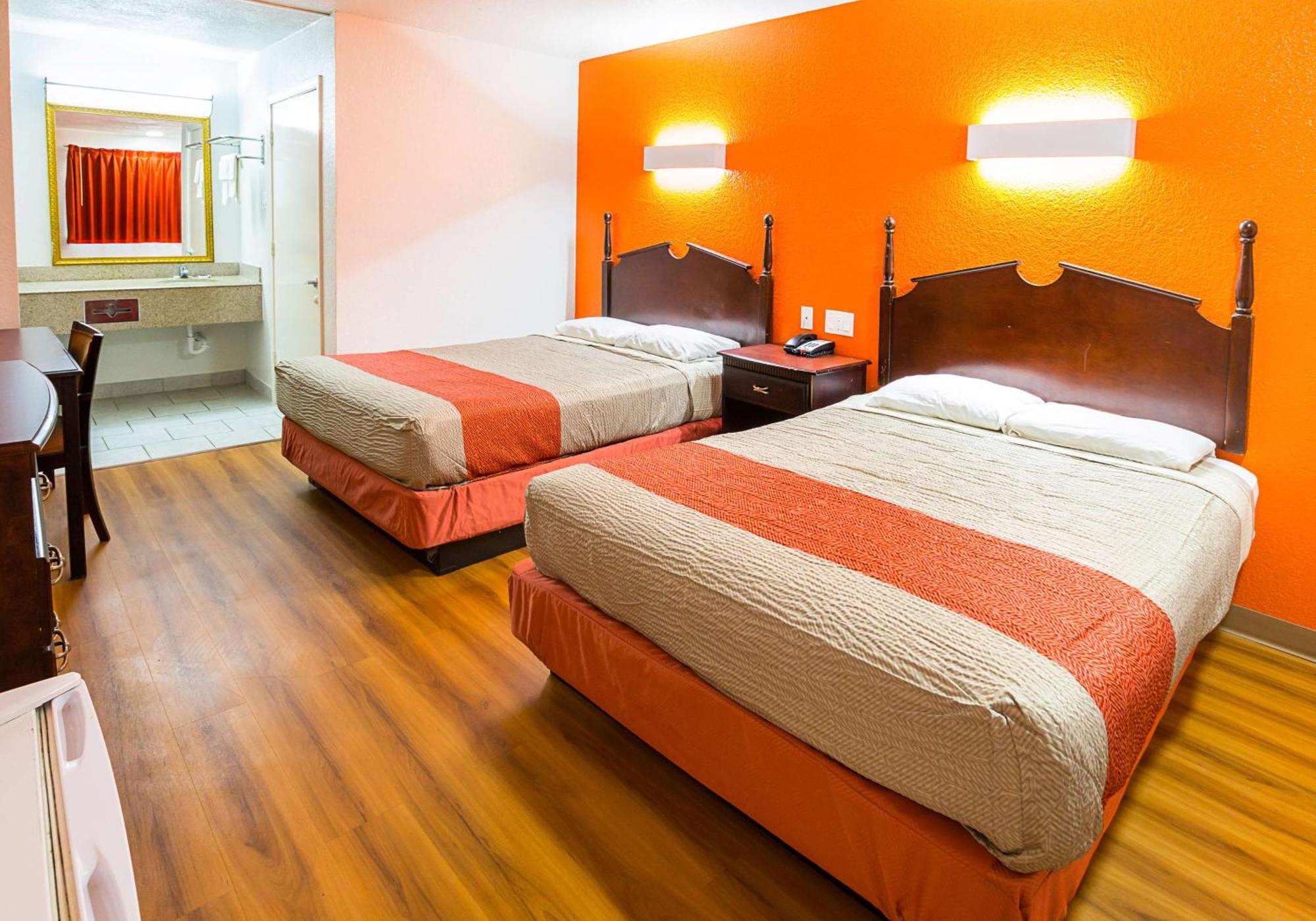 Deluxe Quadruple Room - Non-Smoking
