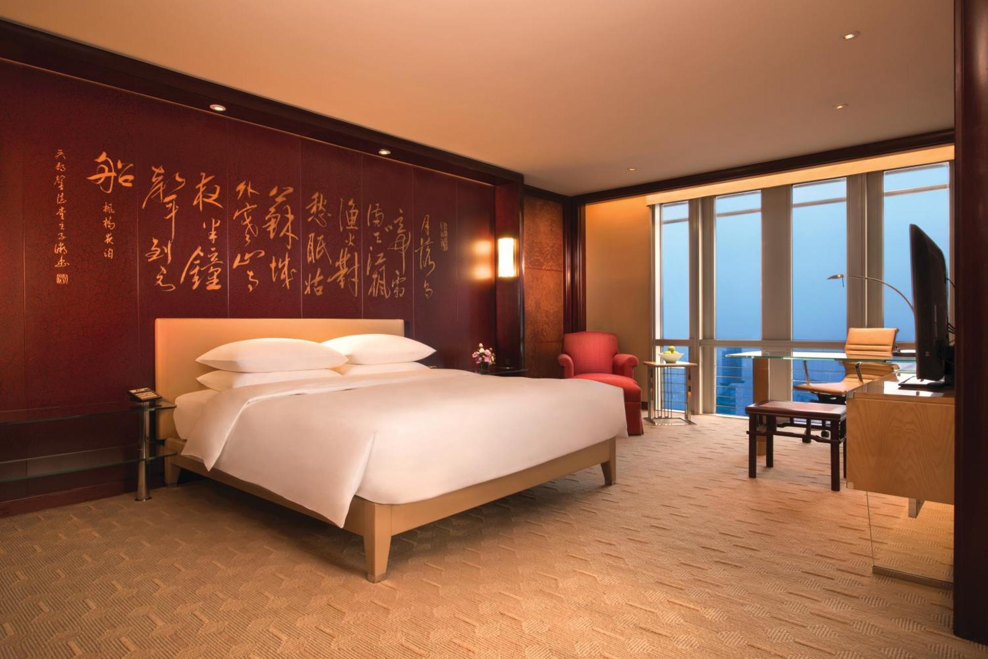 Queen Room with River View