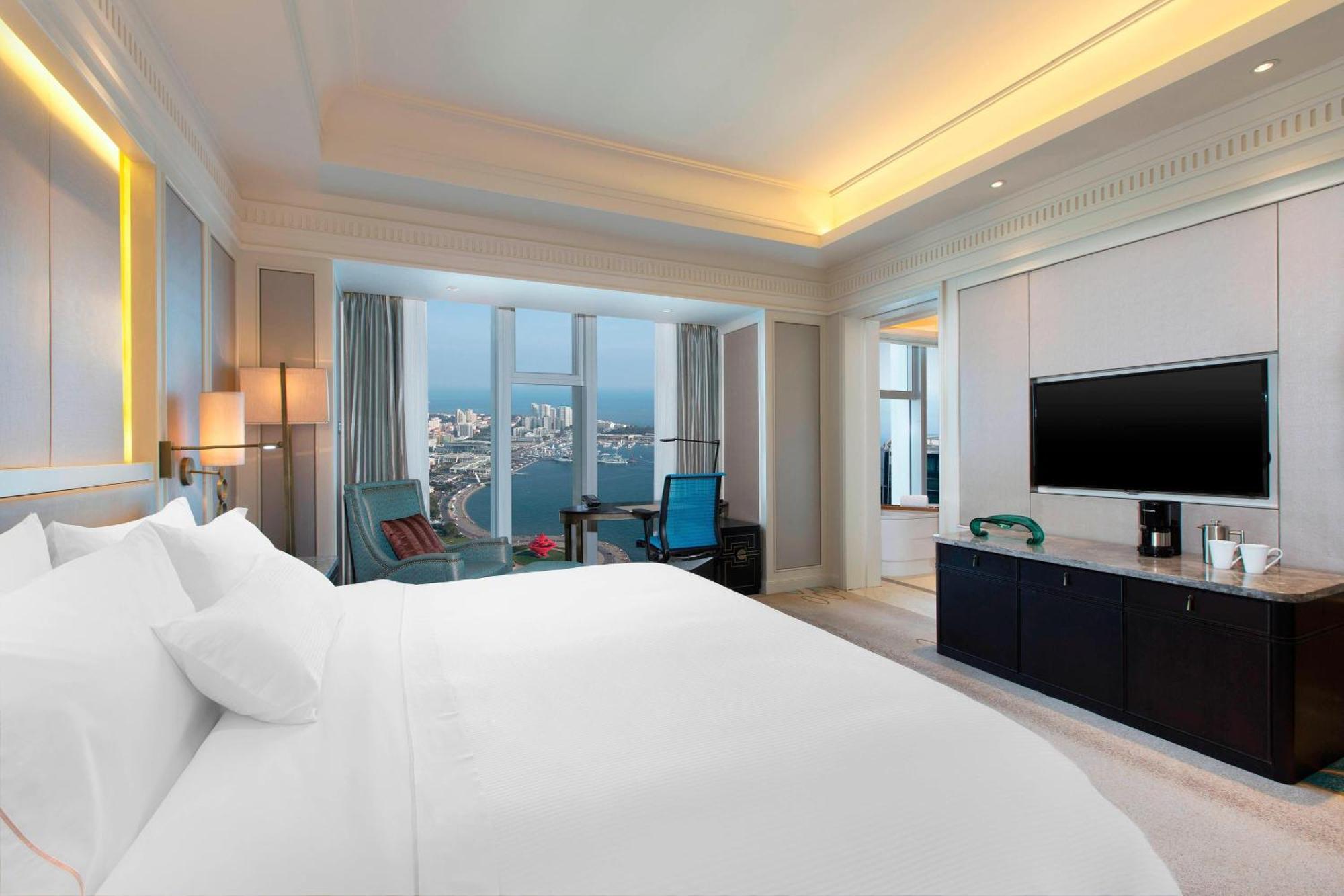 Club lounge access, 1 Bedroom Residential Suite, 1 King