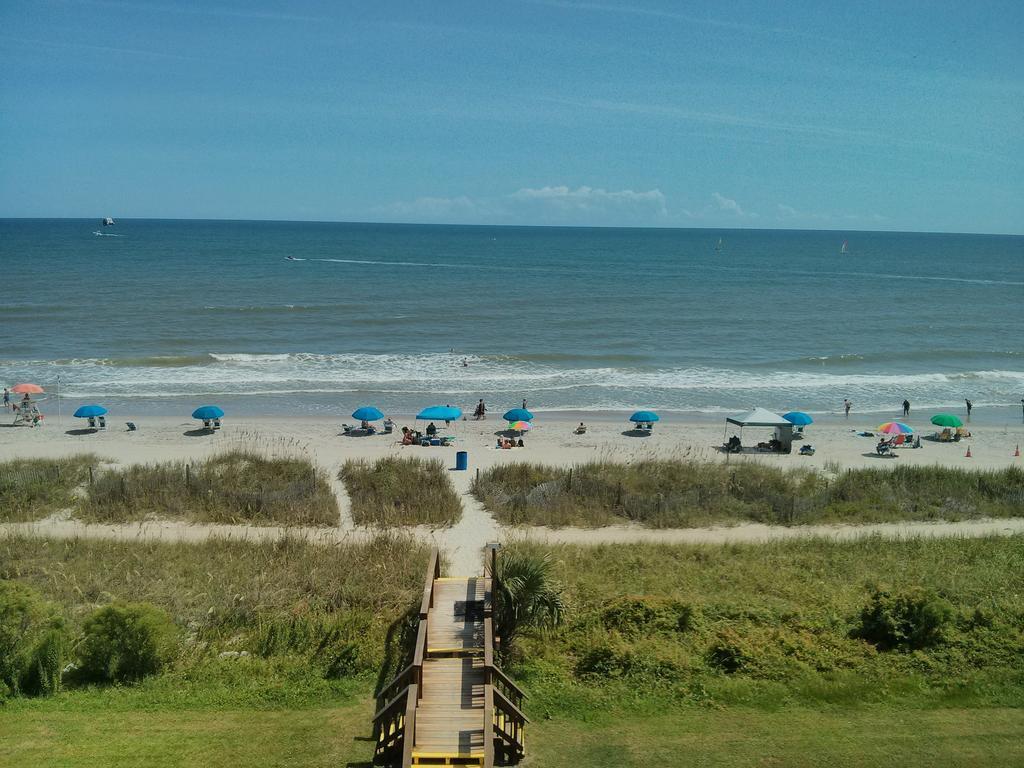 Queen Oceanfront View Room with Kitchen,266627277:JPEG