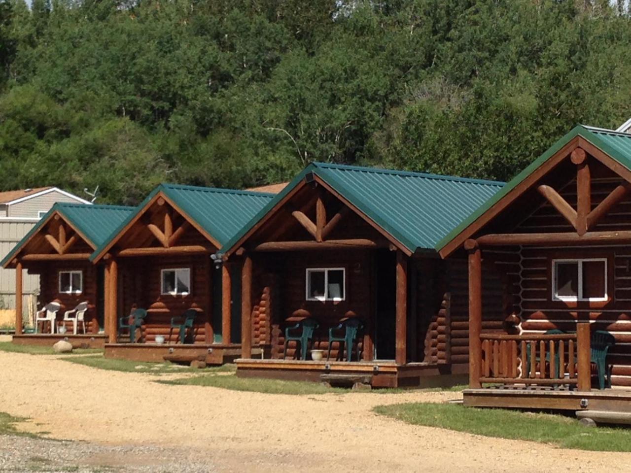 Queen Cabin