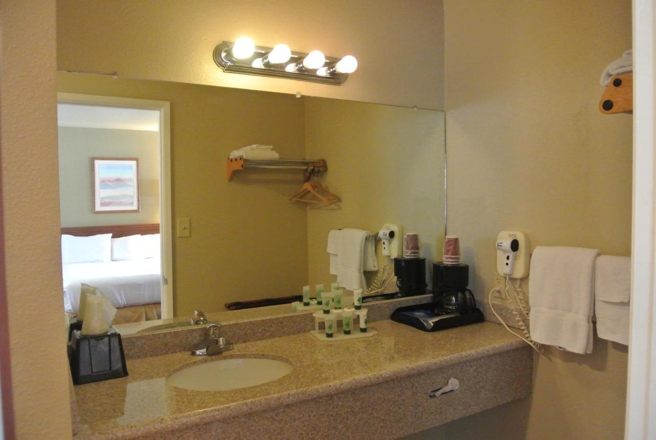 Superior Queen Room with Two Queen Beds