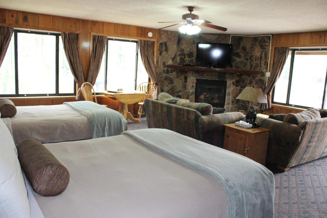 Suite with River View