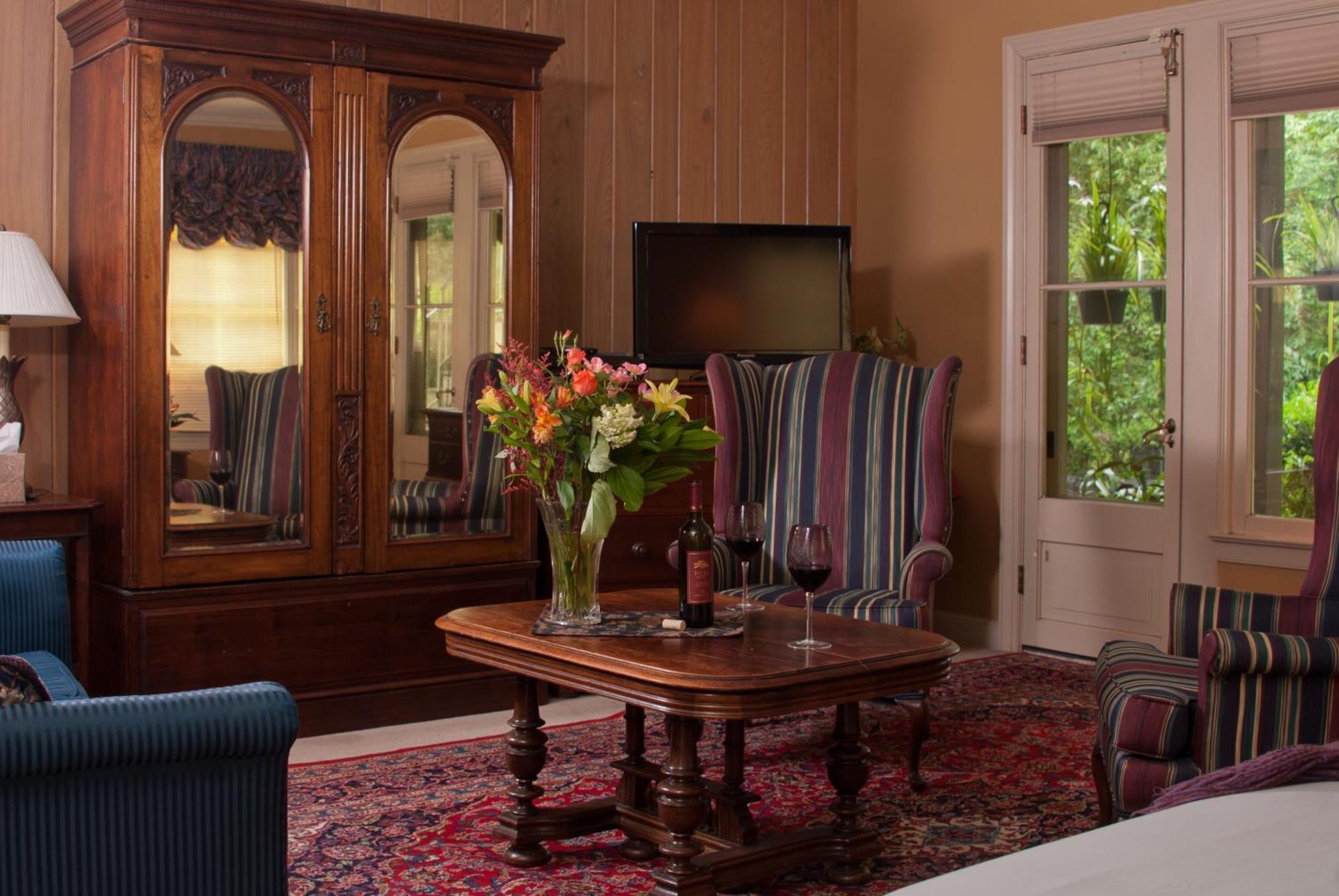 Deluxe King Suite