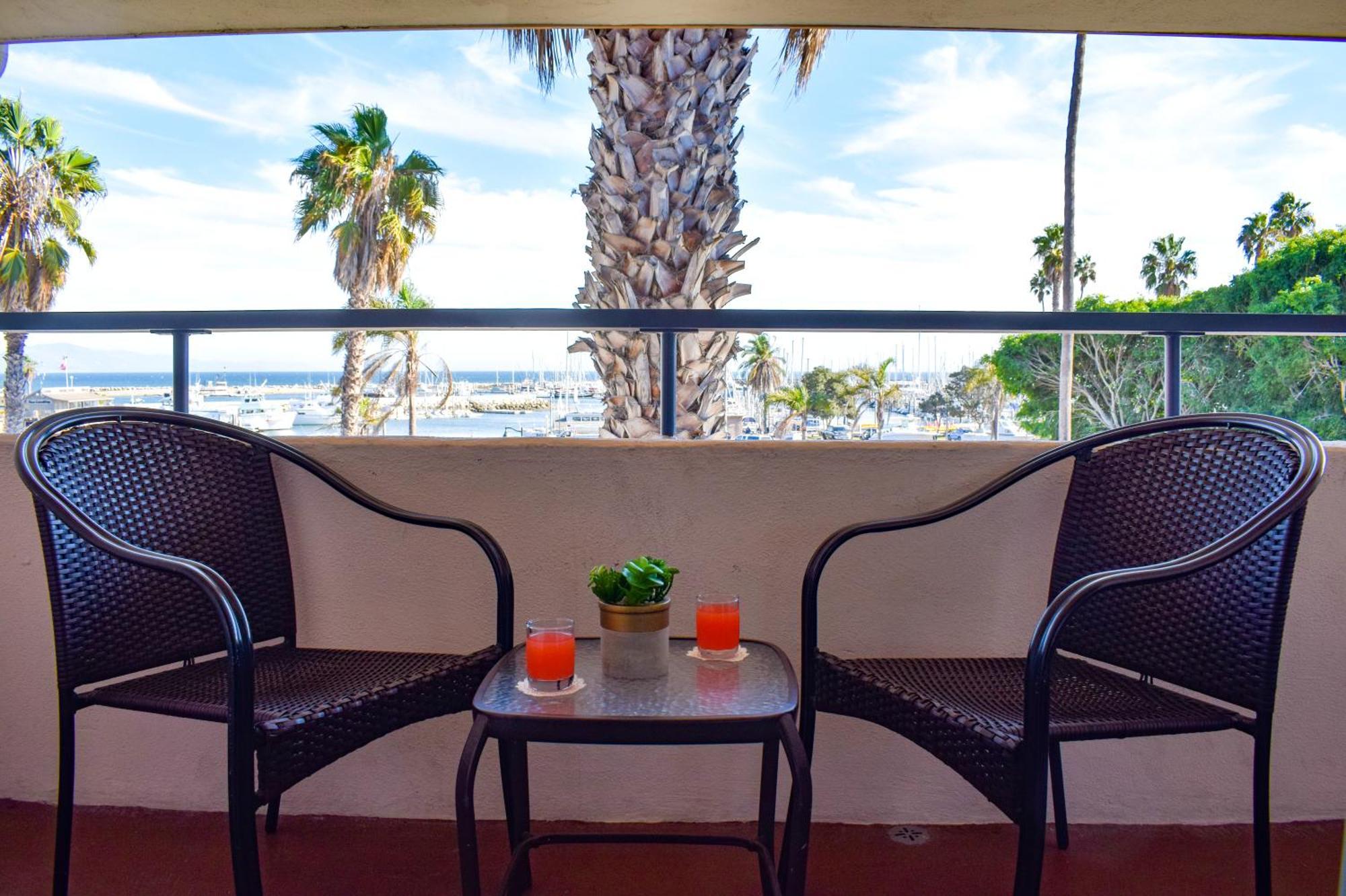 King Room Harbor Side with Balcony