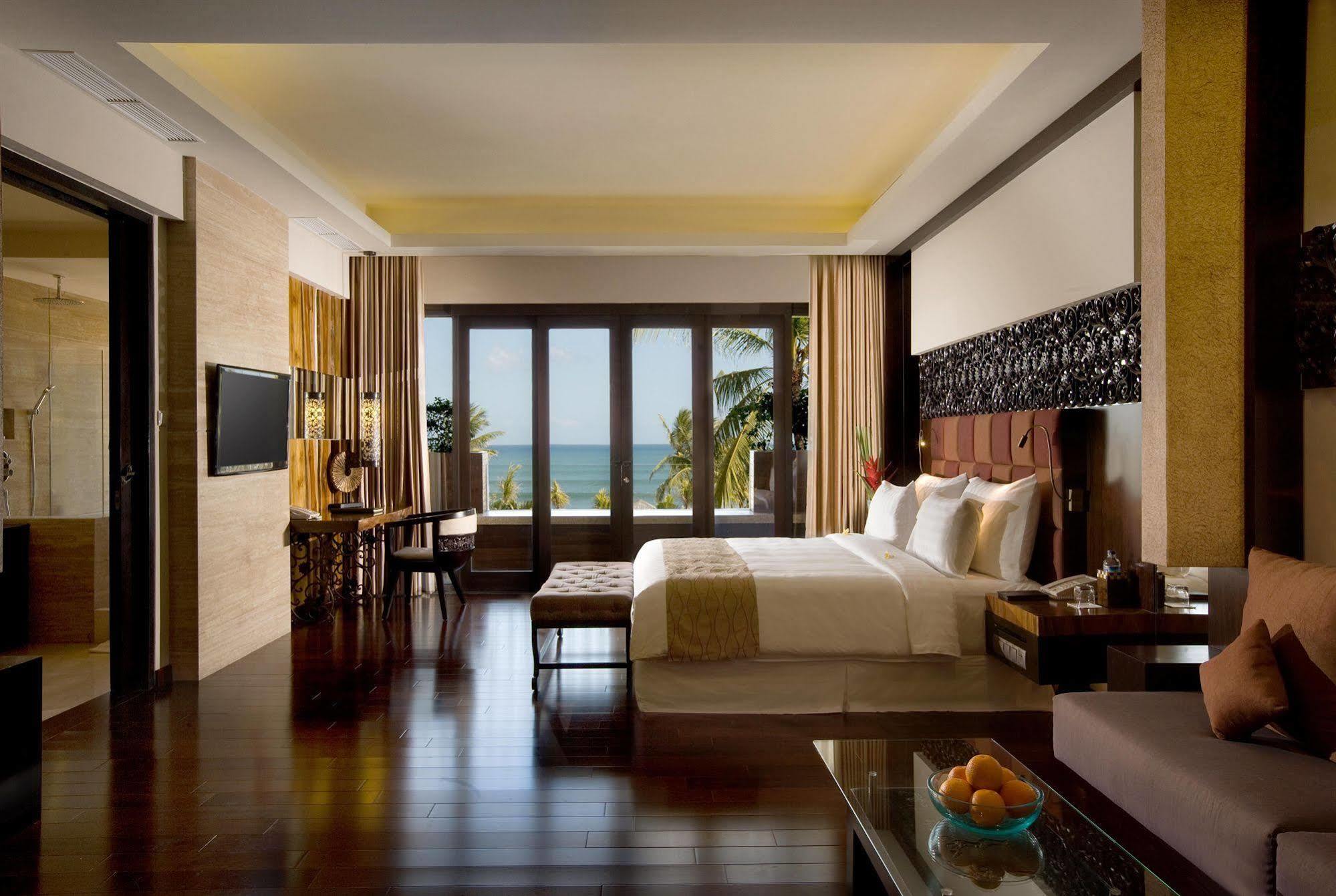 Garden Suite with Jacuzzi