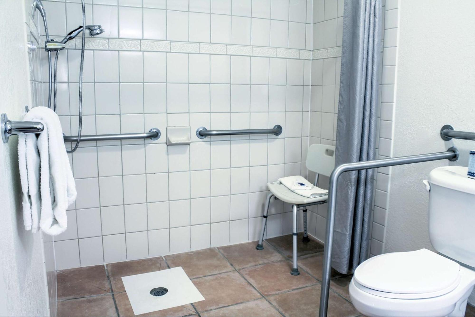 King Room - Disability Access - Non-Smoking,1219123756:JPEG
