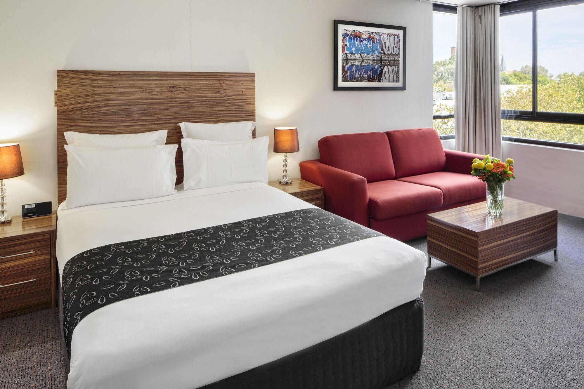 Premium Queen Room
