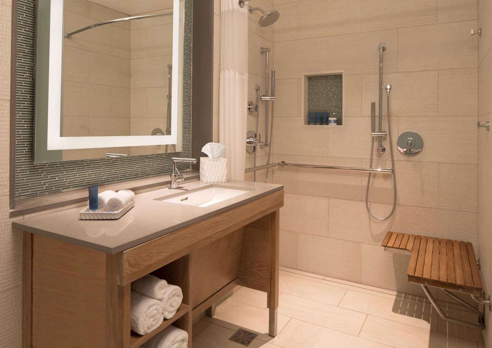 King Room with Roll-In Shower - Disability Access