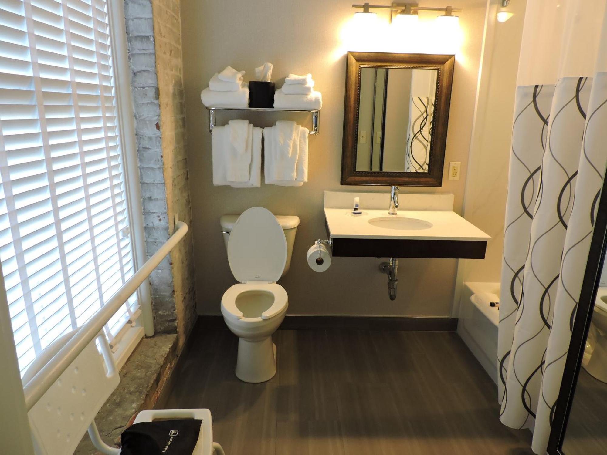 Double Room with Two Double Beds - Accessible