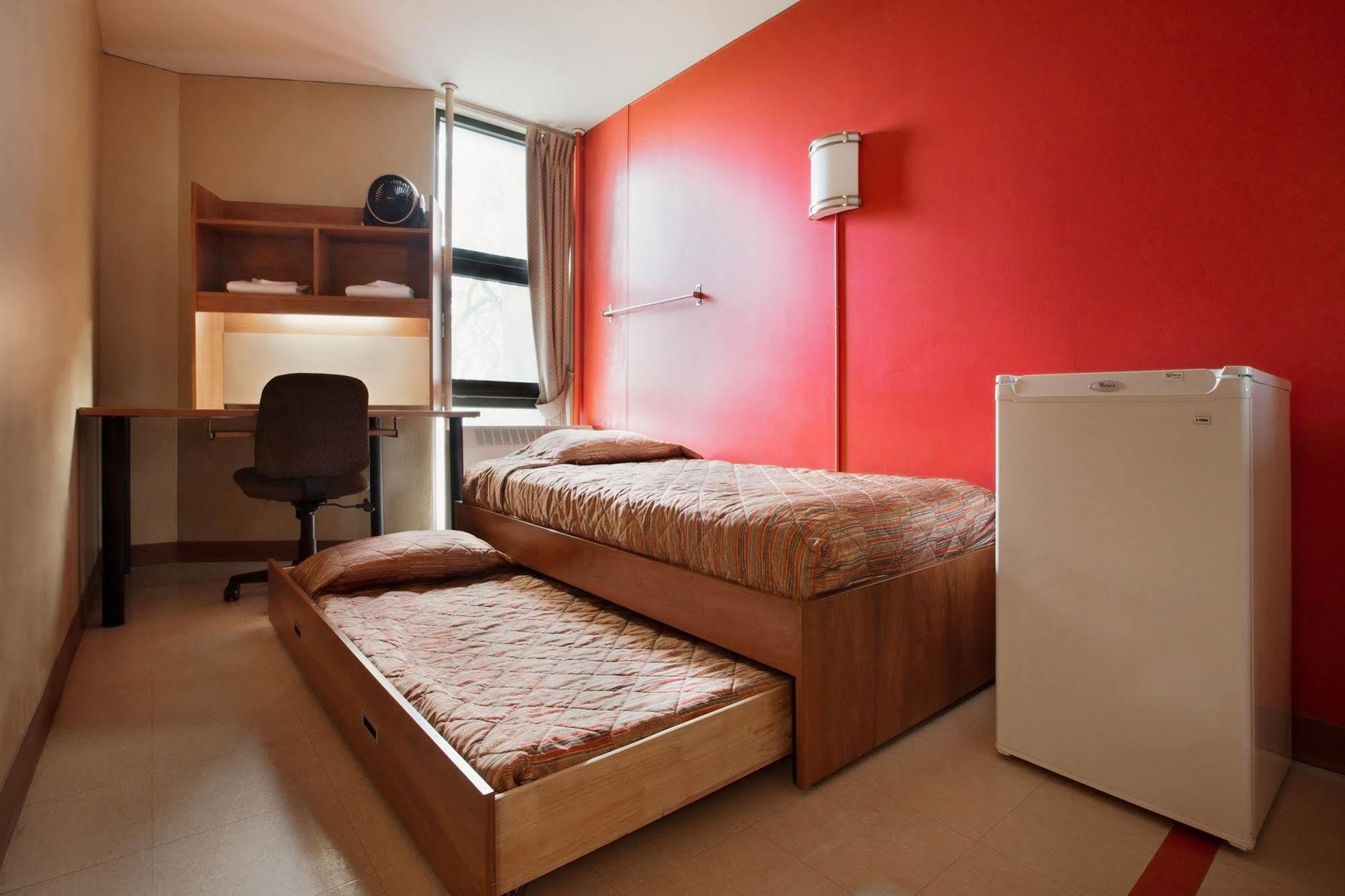 Twin Room with Shared Bathroom
