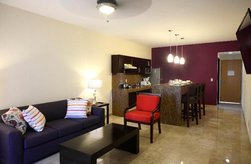 One bedroom Luxury Suite