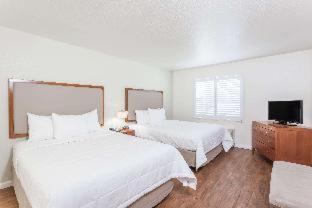 One-Bedroom Suite with Two Queen Beds - Non-Smoking