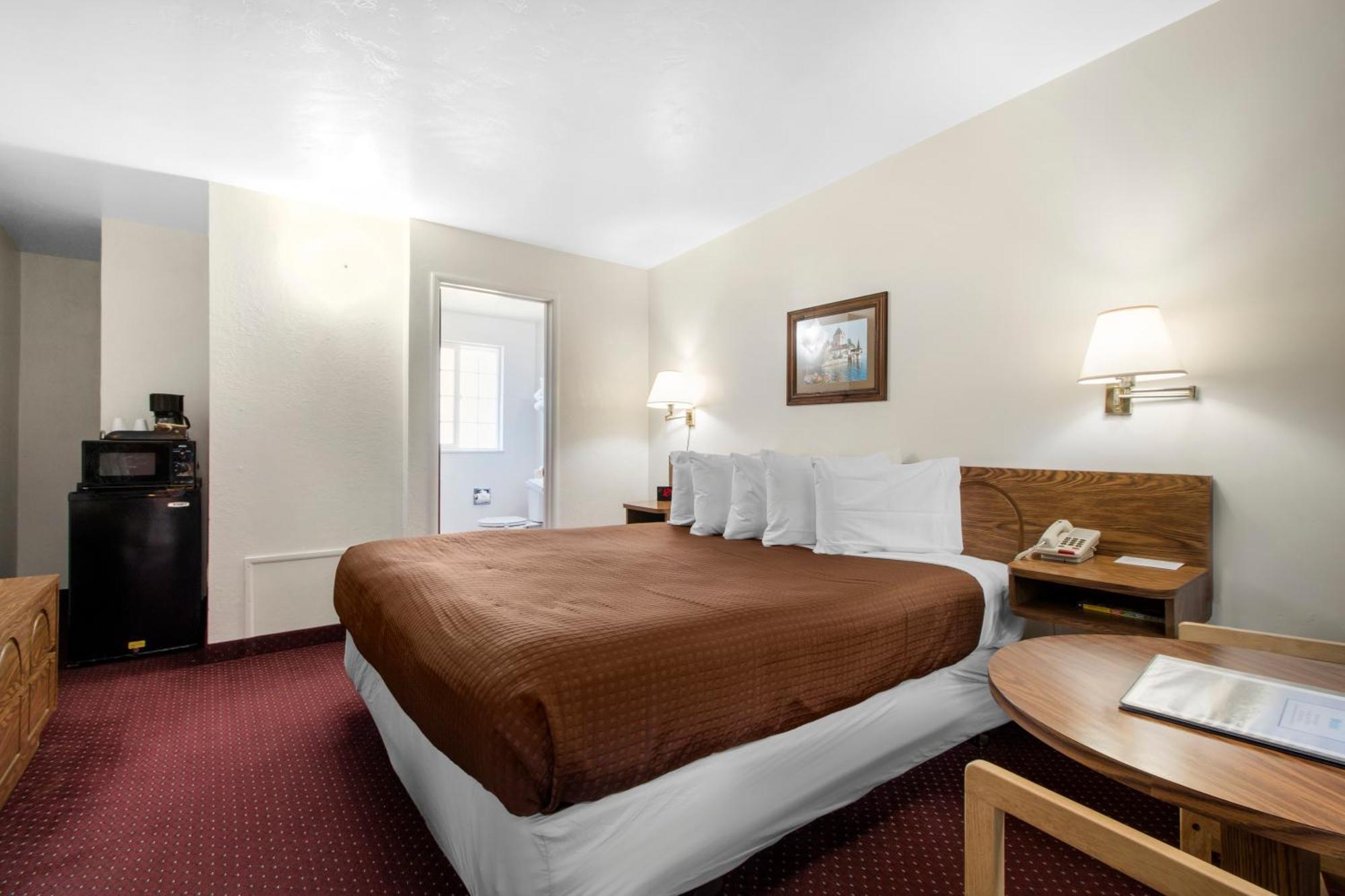 King Room with Spa Bath - Non-Smoking