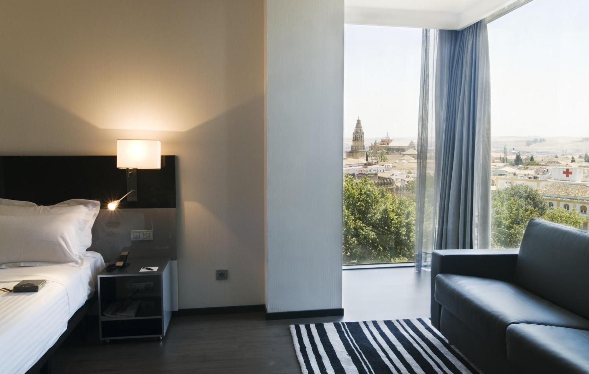 Premium Family Room