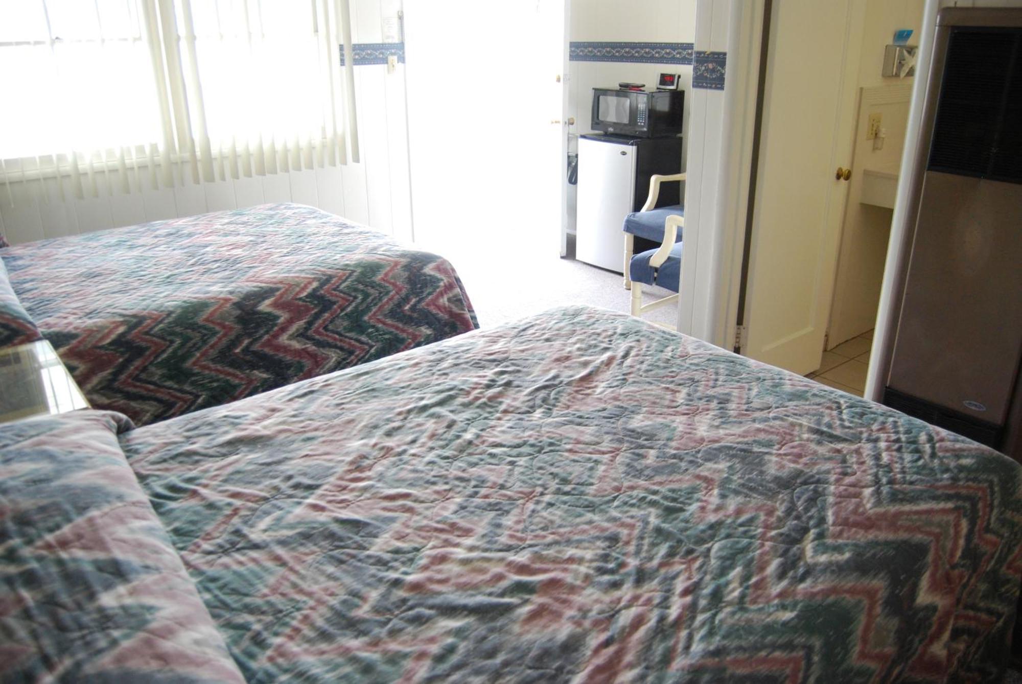 Double Room with Two Double Beds,709772956:JPEG