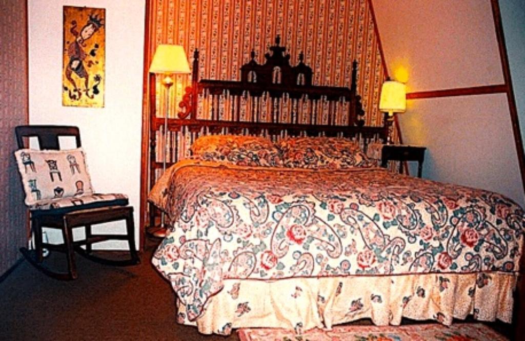 Queen Room