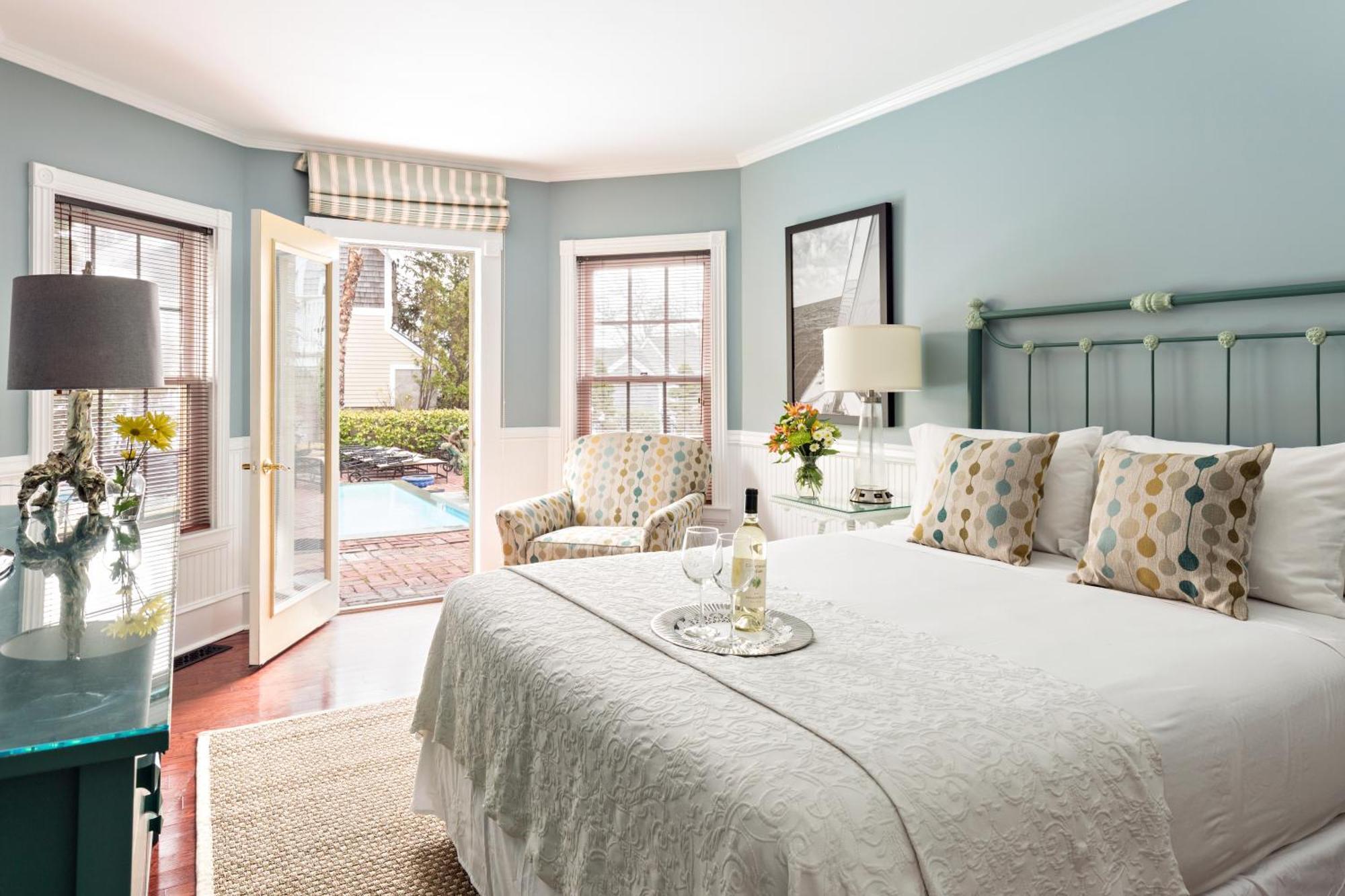 King Room with Pool View