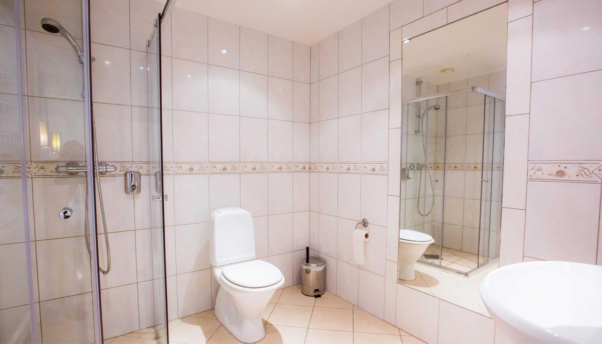 Deluxe Apartment (2 Adults)