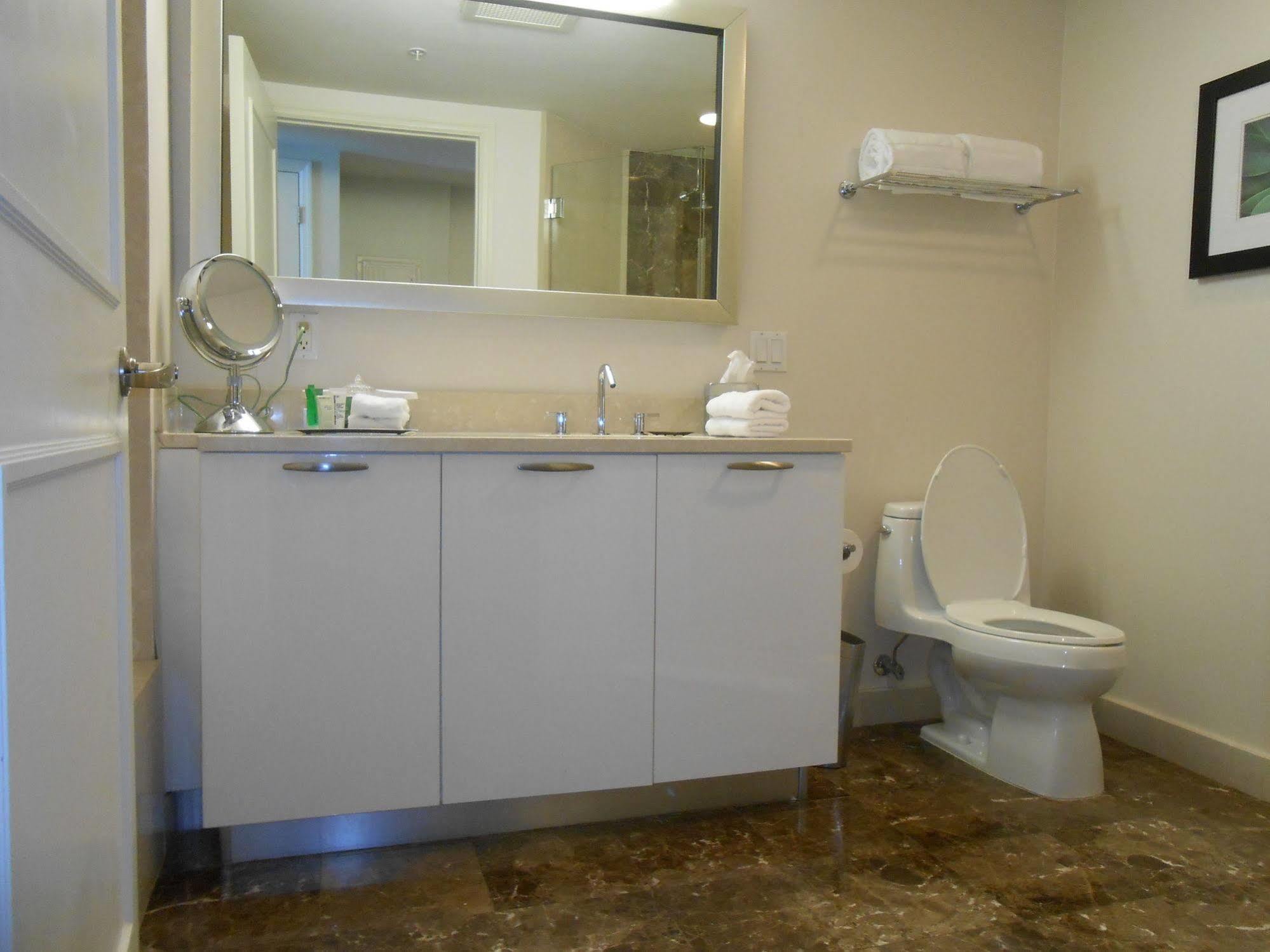 Studio Apartment with Sea View