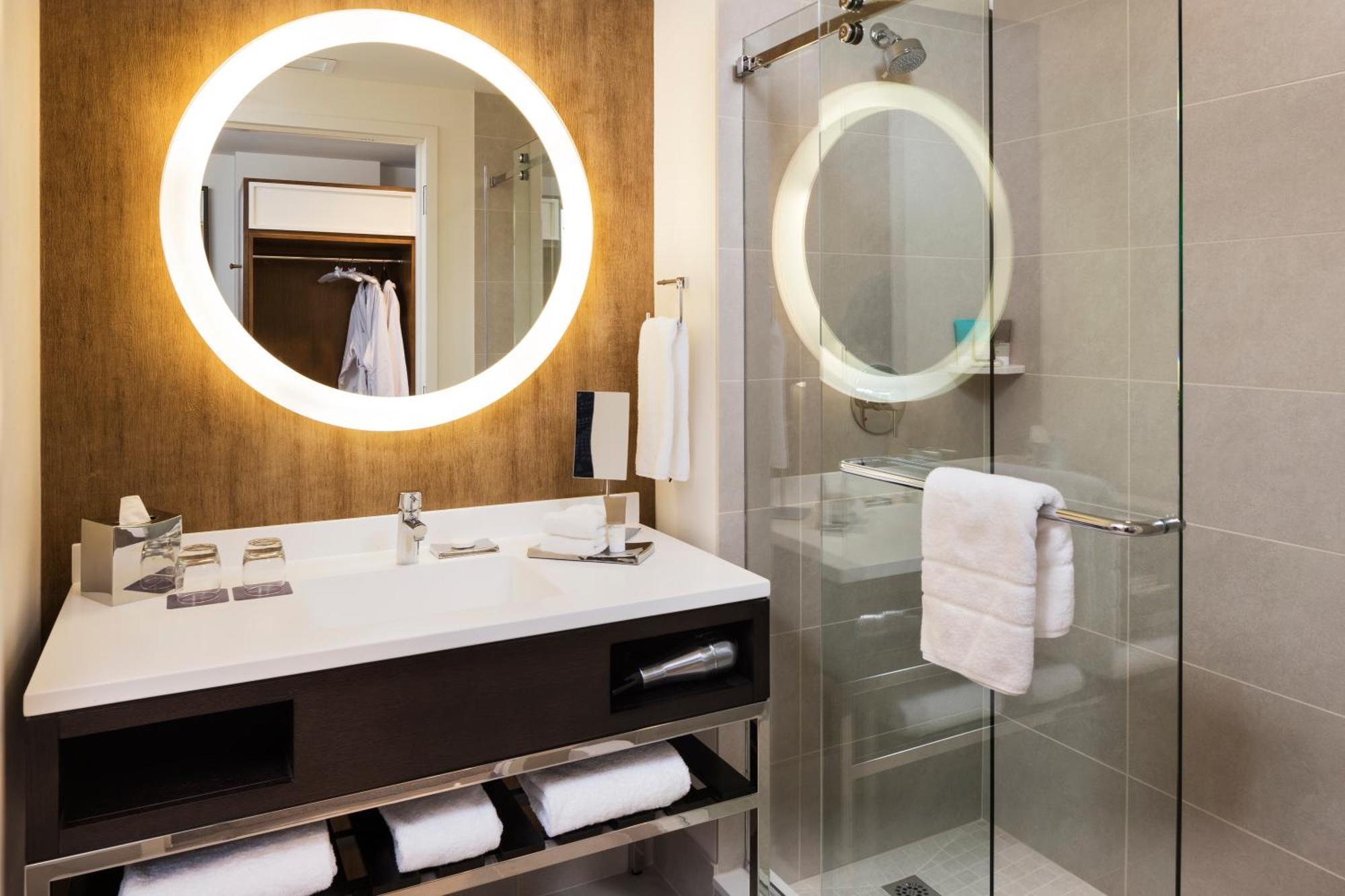 Deluxe Queen Room with Two Queen Beds,1278222166:JPEG