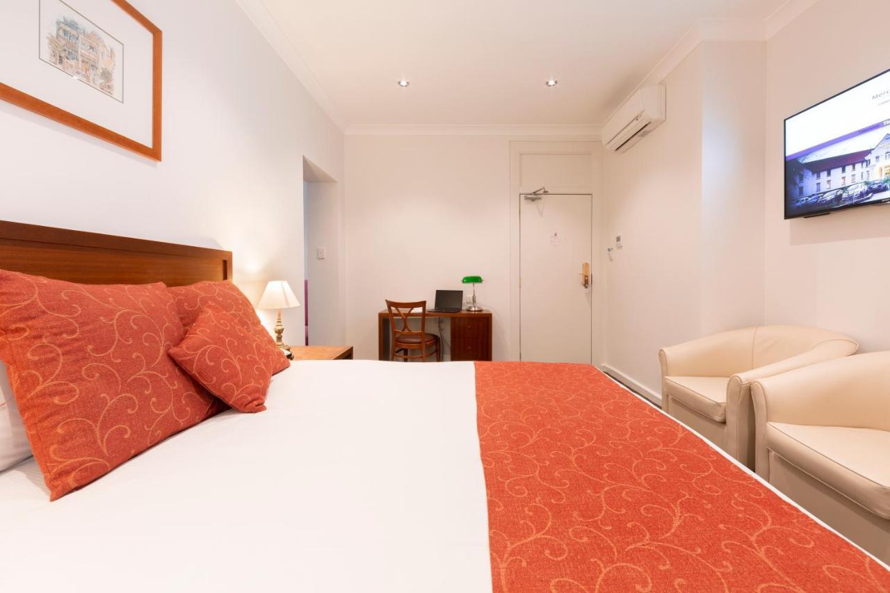 Standard Queen Room