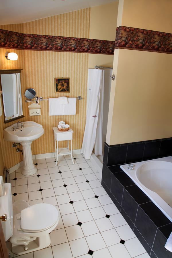 Room 20 Velvet Sage