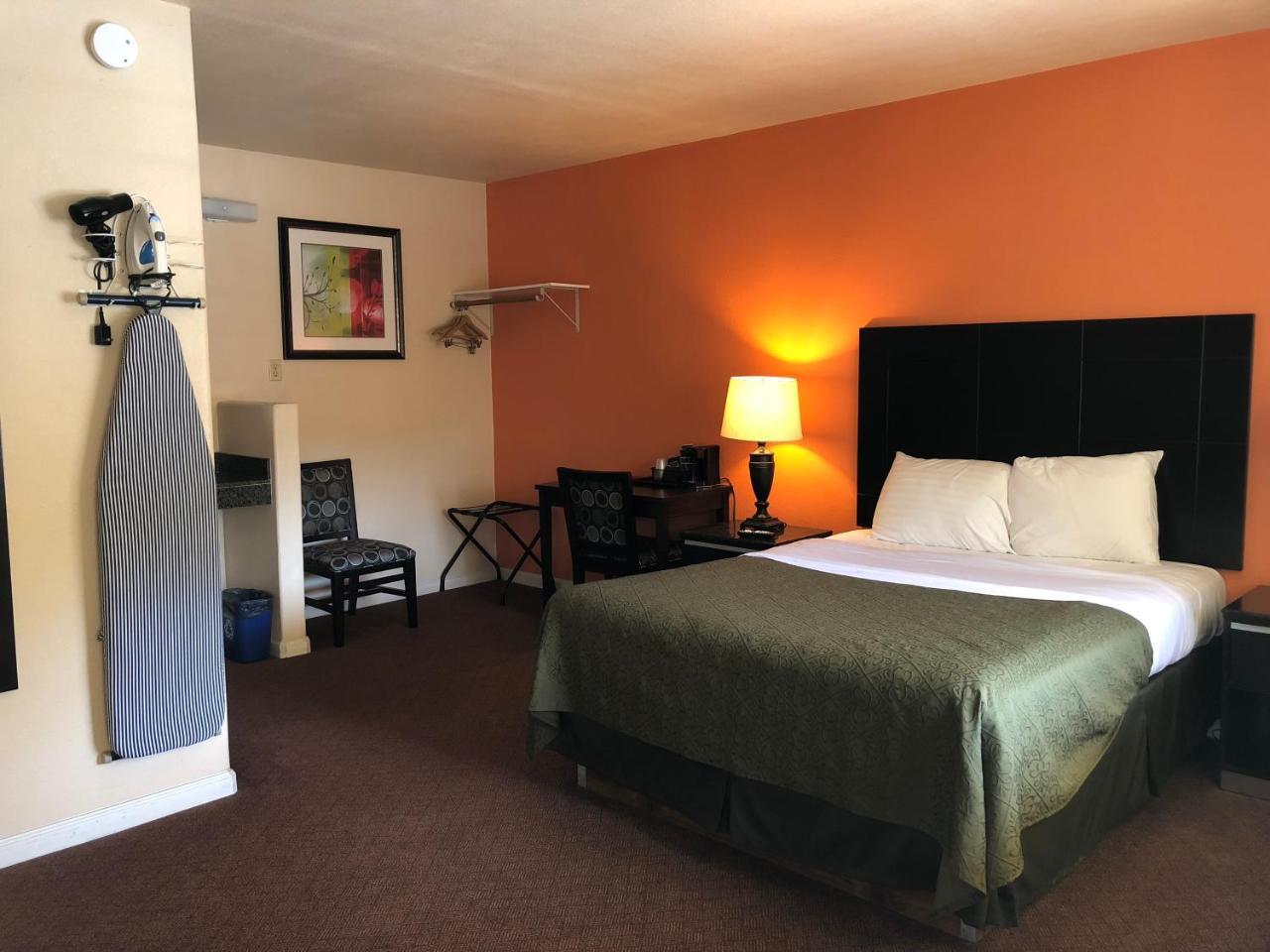 Queen Room